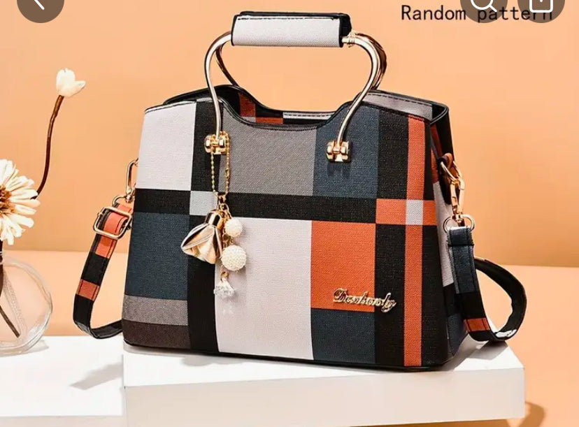 Bellé Chic Color-Block Handbag