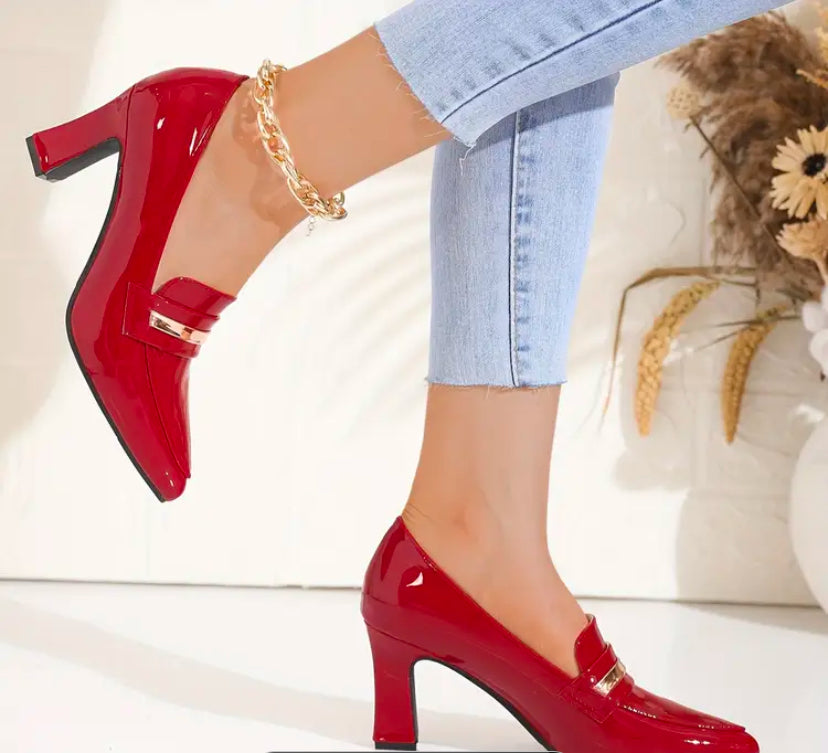 Regal Poise Pointed Heels – Luxe Elegance for Power Dressing