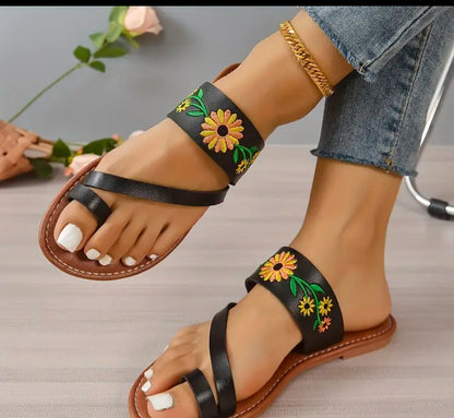 Women flat Sandals stay off the Toe