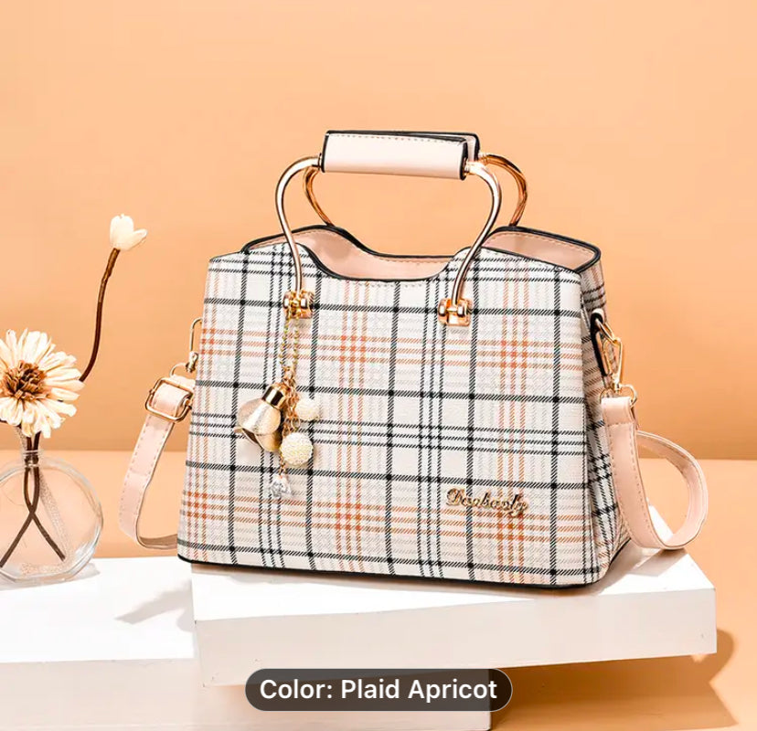 Bellé Chic Color-Block Handbag