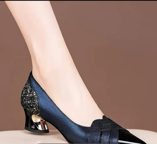 Deep bleu Pointed Toe mid heeled pump elegant with golden accents upper rubber sole for office