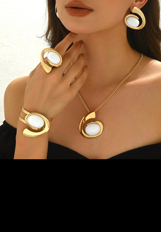 Women’s jewelry set